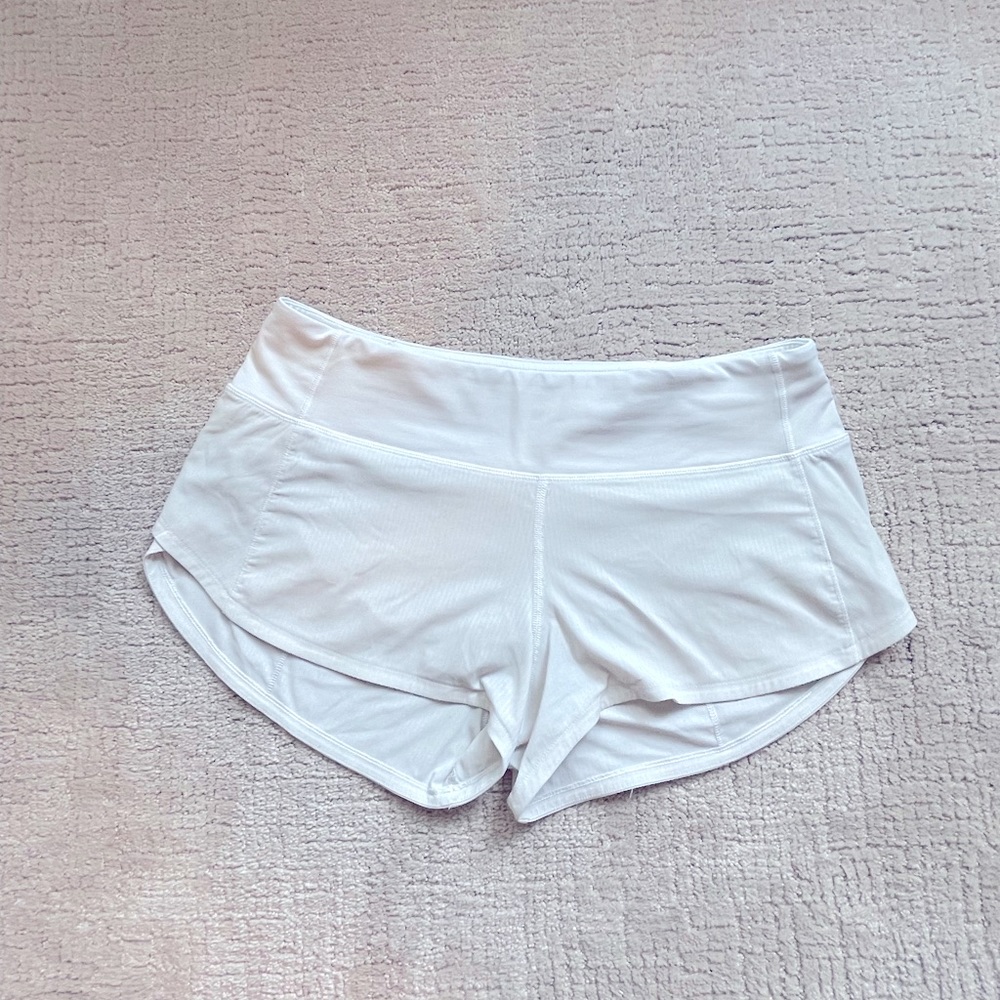 Lululemon Speed Up Low-Rise Shorts 2.5”